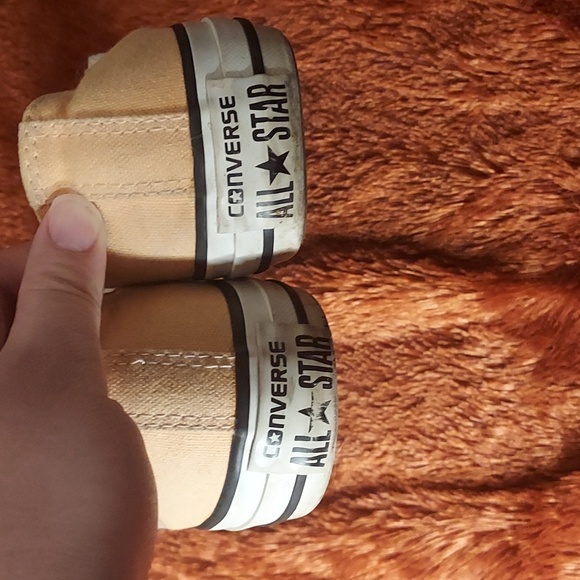 Light Orange Converse - Picture 2 of 9